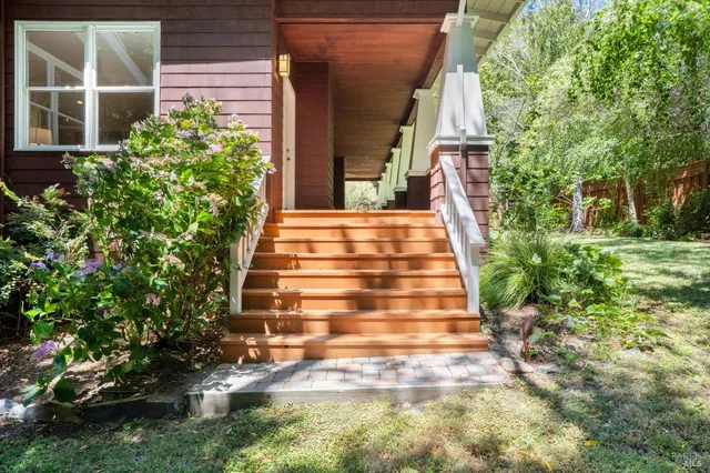 $3,590,000 | 6 Hunter Creek, Fairfax, CA 94930