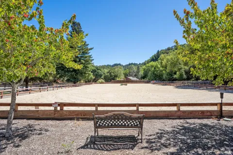 $3,590,000 | 6 Hunter Creek, Fairfax, CA 94930