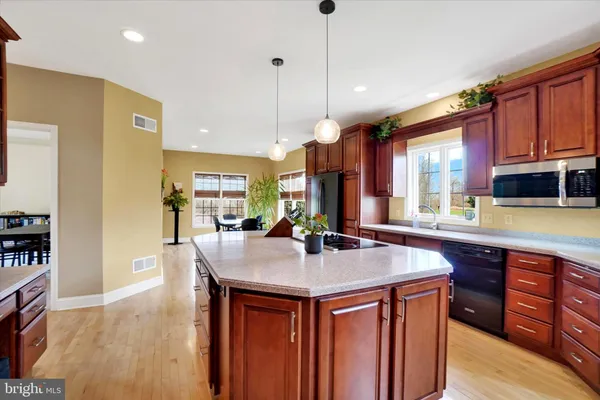 $825,000 | 750 Rydell Drive, Dallastown, PA 17313