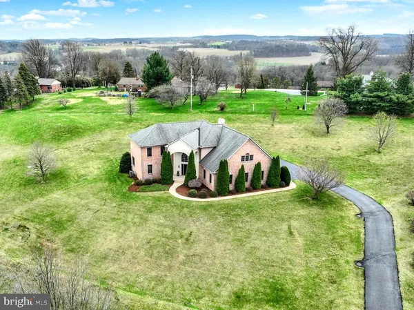 $825,000 | 750 Rydell Drive, Dallastown, PA 17313