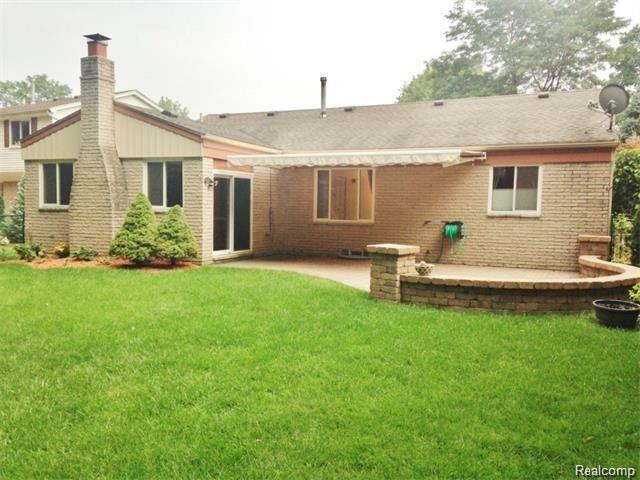 445 Buckingham Road Canton, MI 48188 - Photo 5 of 15
