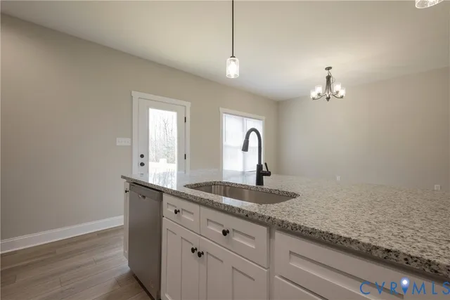 $314,950 | 2223 Ridge Road, Arvonia, VA 23004