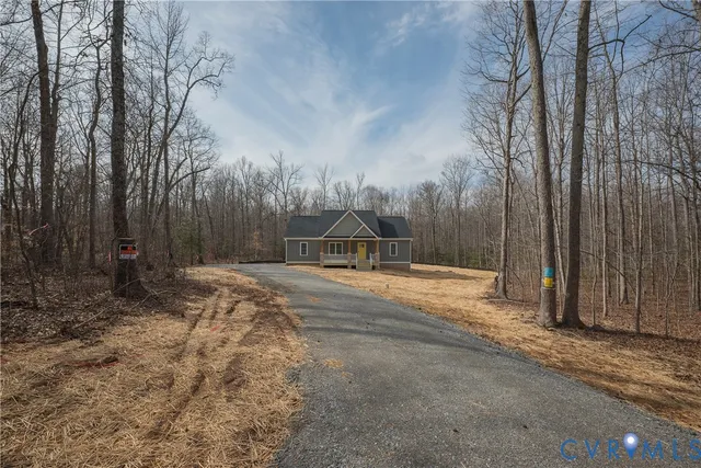$314,950 | 2223 Ridge Road, Arvonia, VA 23004