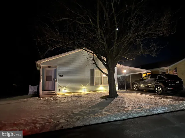 $135,000 | 33 Westview Terrace, Womelsdorf, PA 19567