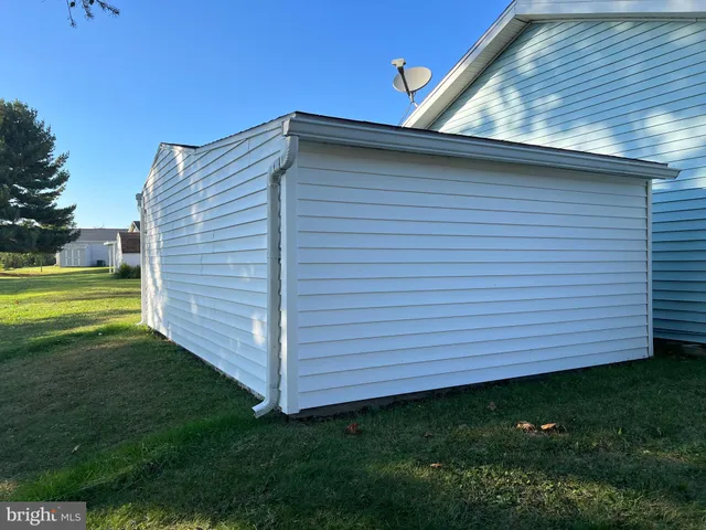 $135,000 | 33 Westview Terrace, Womelsdorf, PA 19567