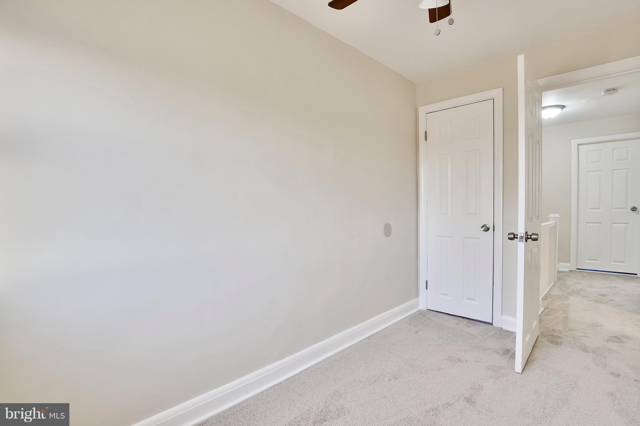 227 Old Riverside Road Baltimore, MD 21225 - Photo 20 of 20 an empty room with a workbench