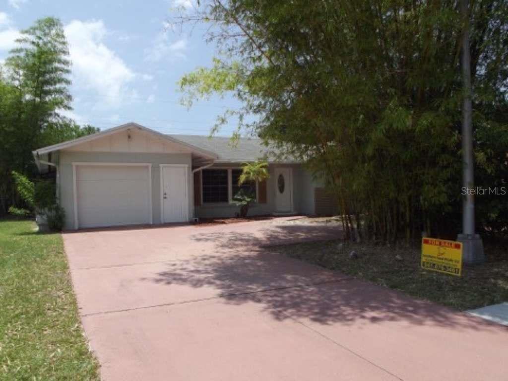 608 Center Road Venice, FL 34285 - Photo 1 of 1