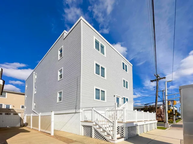 $465,000 | 9801 Ventnor Avenue, Unit B1, Margate City, NJ 08402