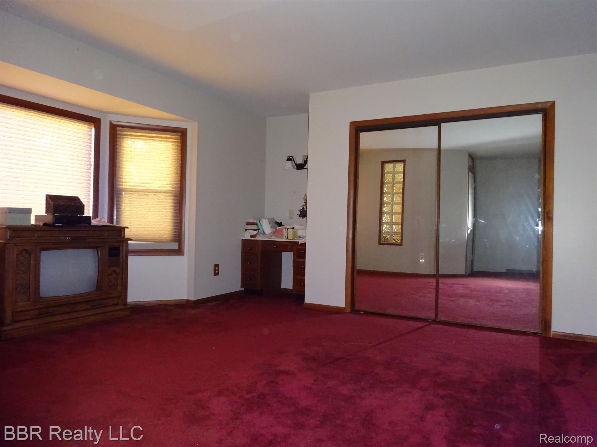 18615 Emit Road Riverview, MI 48193 - Photo 17 of 48