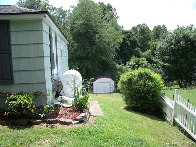 493 Reservoir Road Marion, NC 28752 - Photo 5 of 21 Gallery Image 5