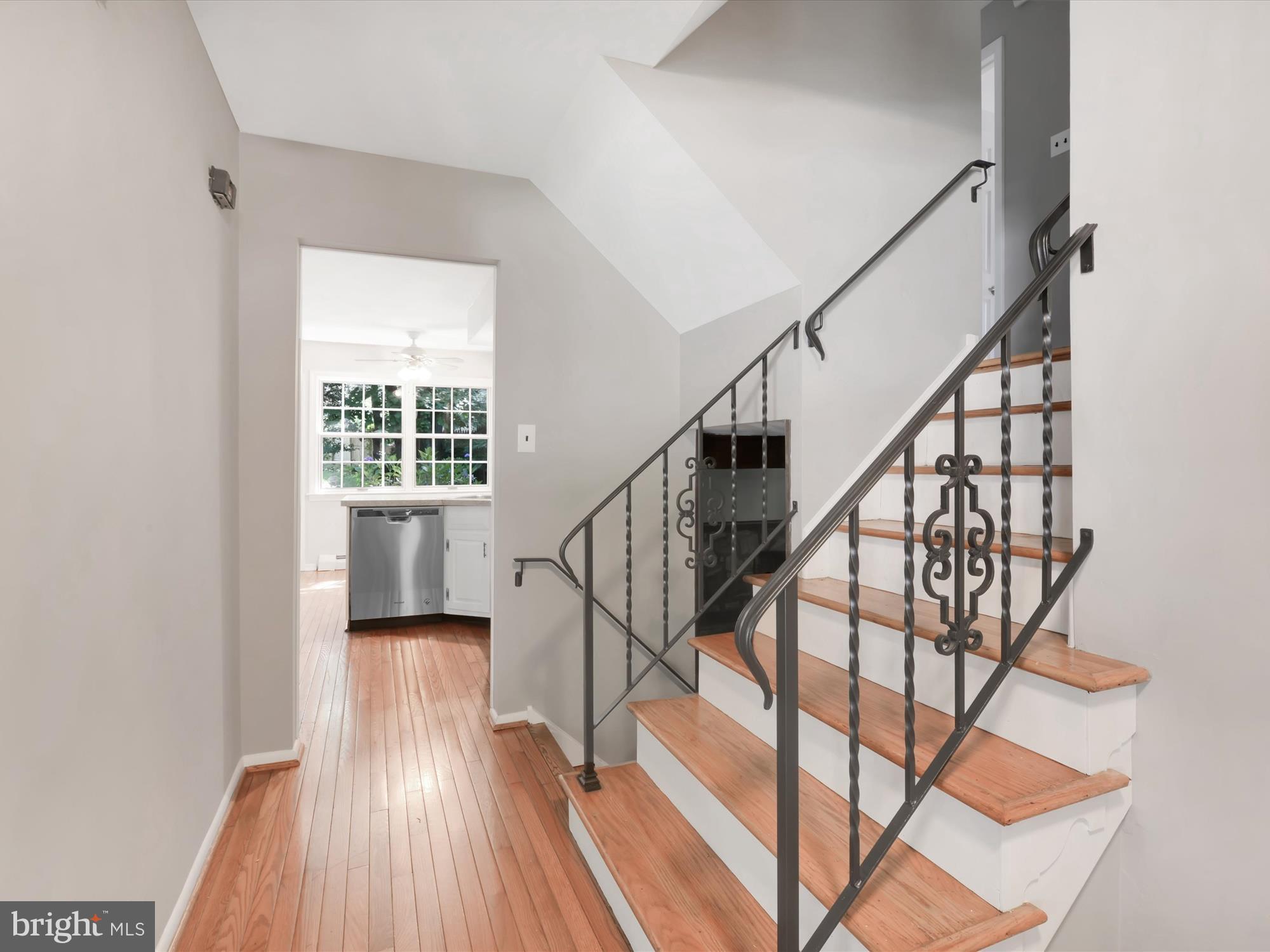1009 Edwards Drive Springfield, PA 19064 - Photo 10 of 25 Gallery Image 10