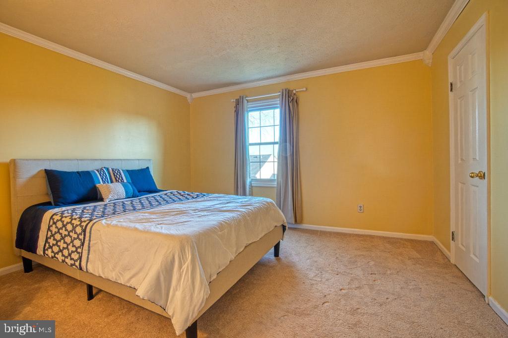 1940 East Beech Road Sterling, VA 20164 - Photo 20 of 27 3rd Bedroom
