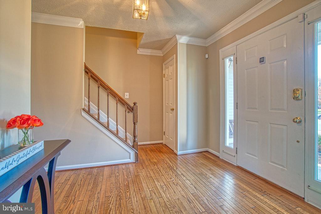 1940 East Beech Road Sterling, VA 20164 - Photo 4 of 27 Foyer View from the living room