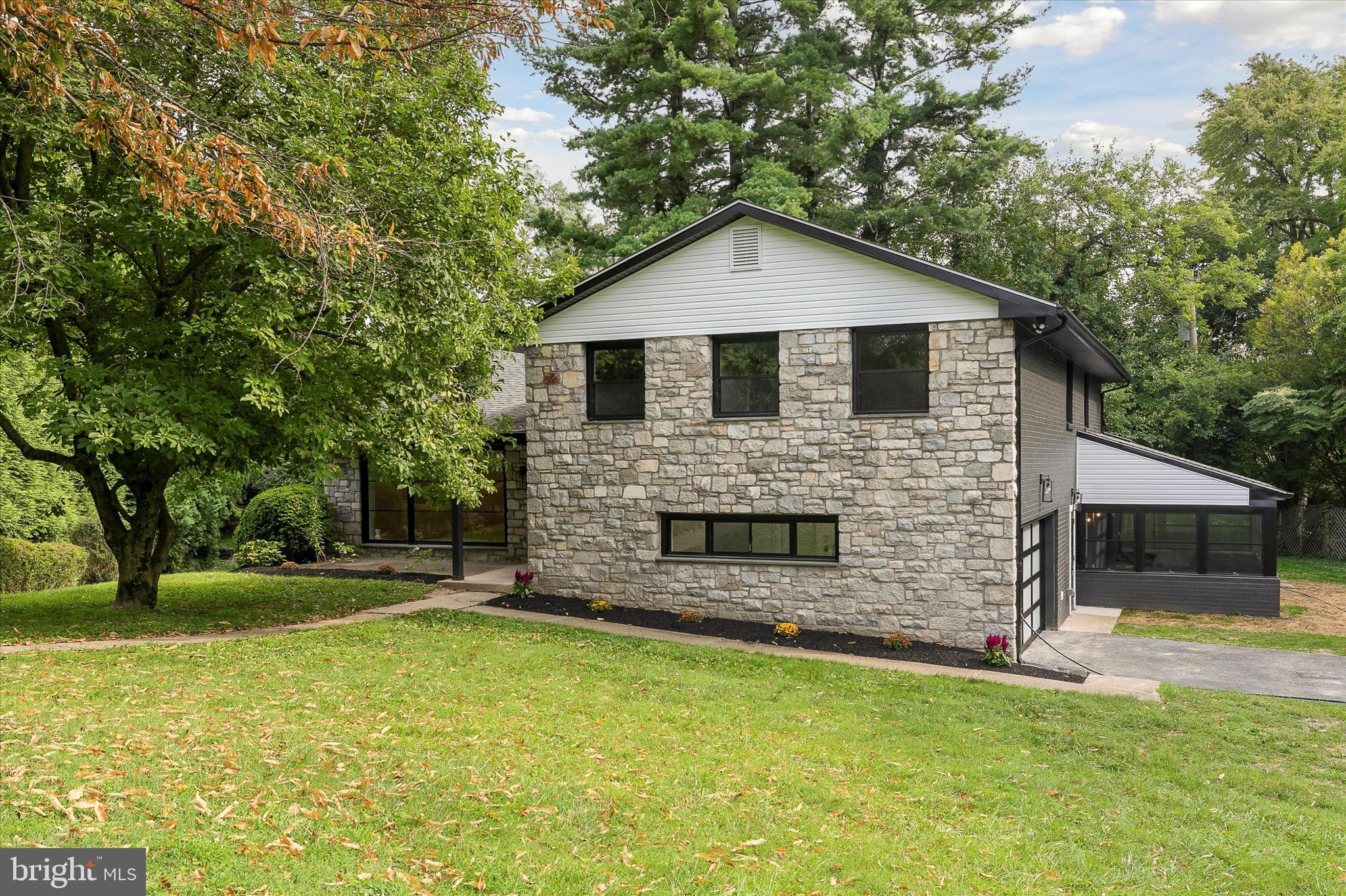 224 Matthew Road Merion Station, PA 19066 - Photo 2 of 16