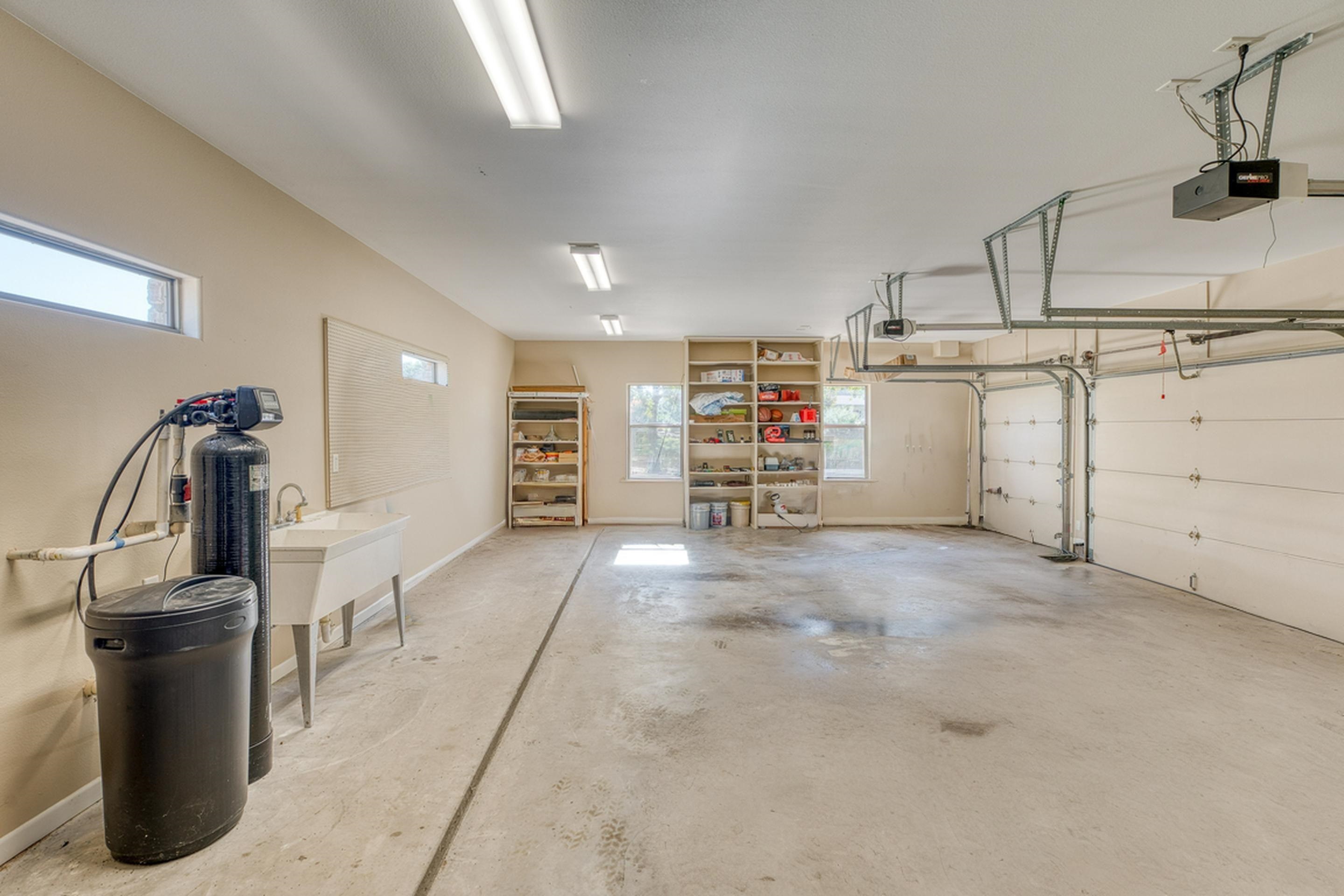 206 River Ranch Road Kingsland, TX 78639 - Photo 23 of 30 a view of water heater room