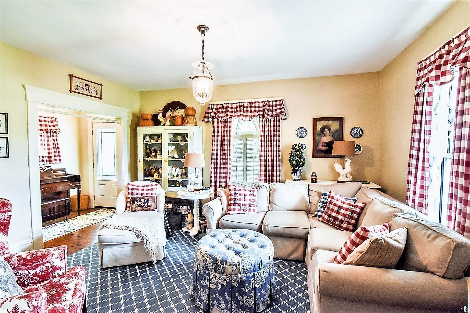 1391 Swans Road Northeast Newark, OH 43055 - Photo 5 of 25 Gallery Image 5