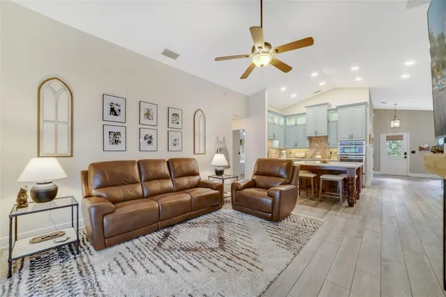 $430,000 | 135 East 9th Street, Chuluota, FL 32766