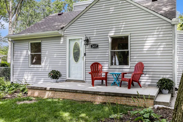 $385,000 | 2657 Elmwood Avenue, Ann Arbor, MI 48104