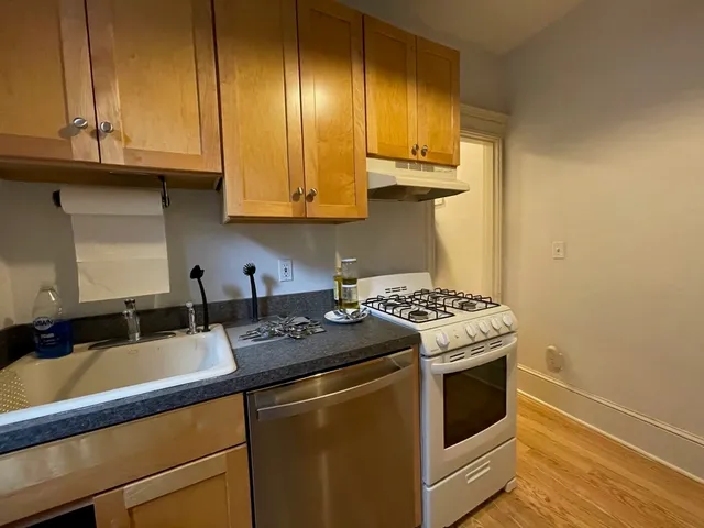 $2,450 | 69 Park Drive, Unit 17, Boston, MA 02215