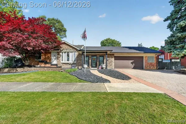 $370,000 | 16244 Philomene Boulevard, Allen Park, MI 48101