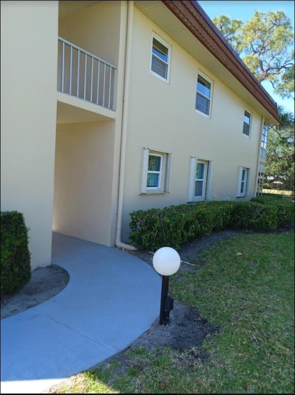 91 Crooked Tree Lane, Unit 201 Vero Beach, FL 32962 - Photo 13 of 29