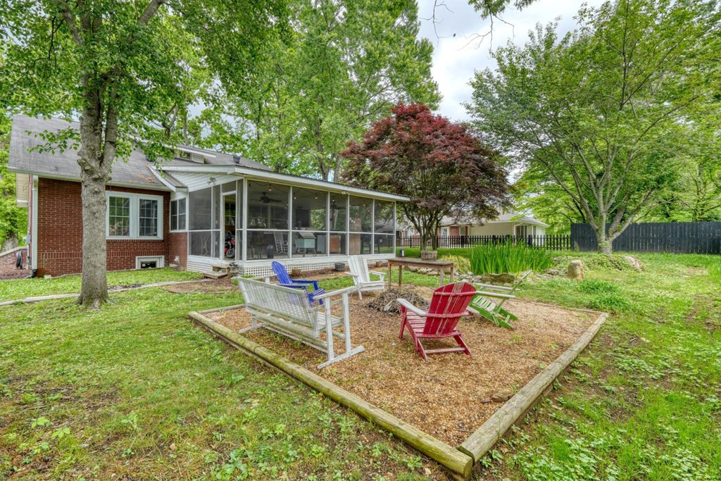 32 Aquone Road Andrews, NC 28901 - Photo 4 of 73