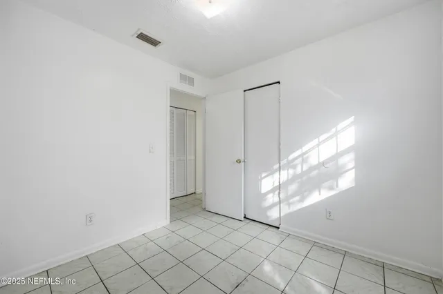 a view of empty room with window