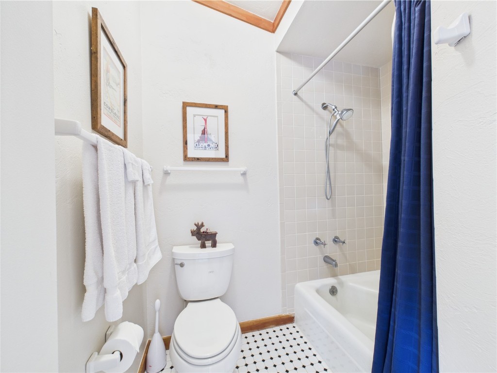 620 Tennis Club Road, Unit 1339 Keystone, CO 80435 - Photo 27 of 49 En-suite bath features a separate shower and toilet space for added privacy