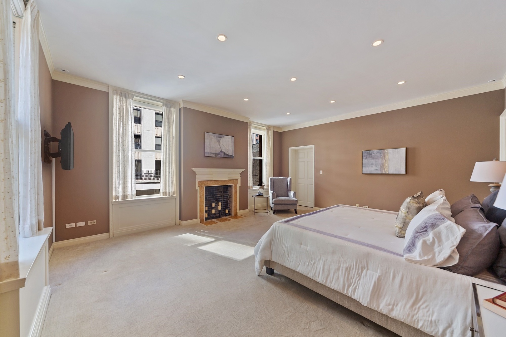 1500 North Astor Street, Unit 7 Chicago, IL 60610 - Photo 16 of 23