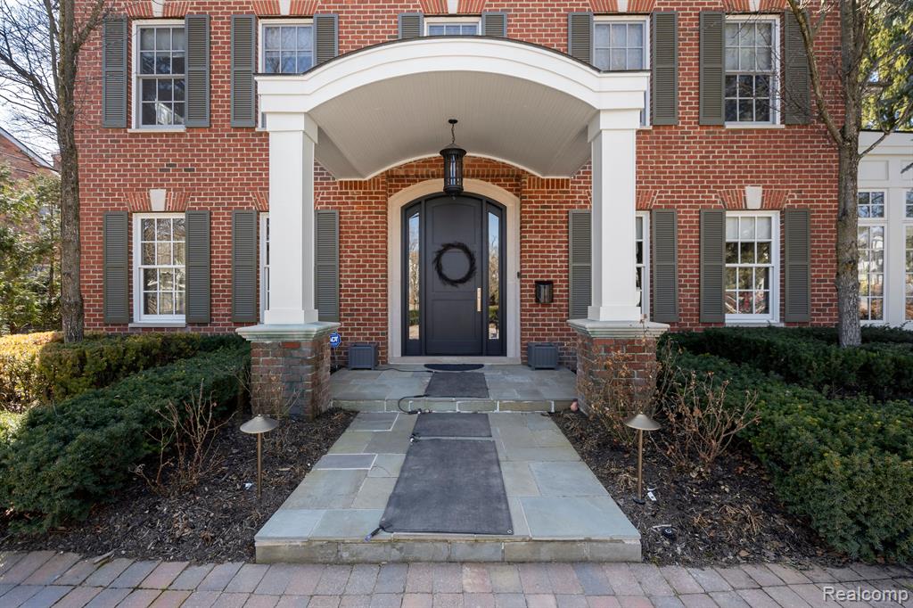 550 Shirley Road Birmingham, MI 48009 - Photo 2 of 65