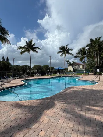 $385,000 | 3033 North Evergreen Circle, Boynton Beach, FL 33426