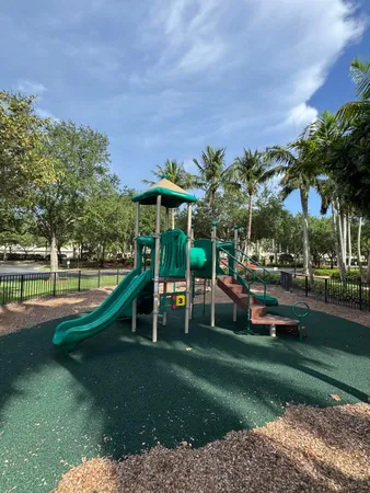 $385,000 | 3033 North Evergreen Circle, Boynton Beach, FL 33426