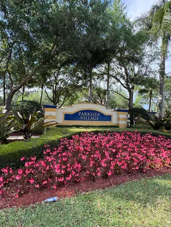 $385,000 | 3033 North Evergreen Circle, Boynton Beach, FL 33426