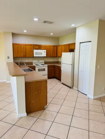 $385,000 | 3033 North Evergreen Circle, Boynton Beach, FL 33426