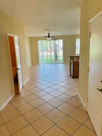 $385,000 | 3033 North Evergreen Circle, Boynton Beach, FL 33426