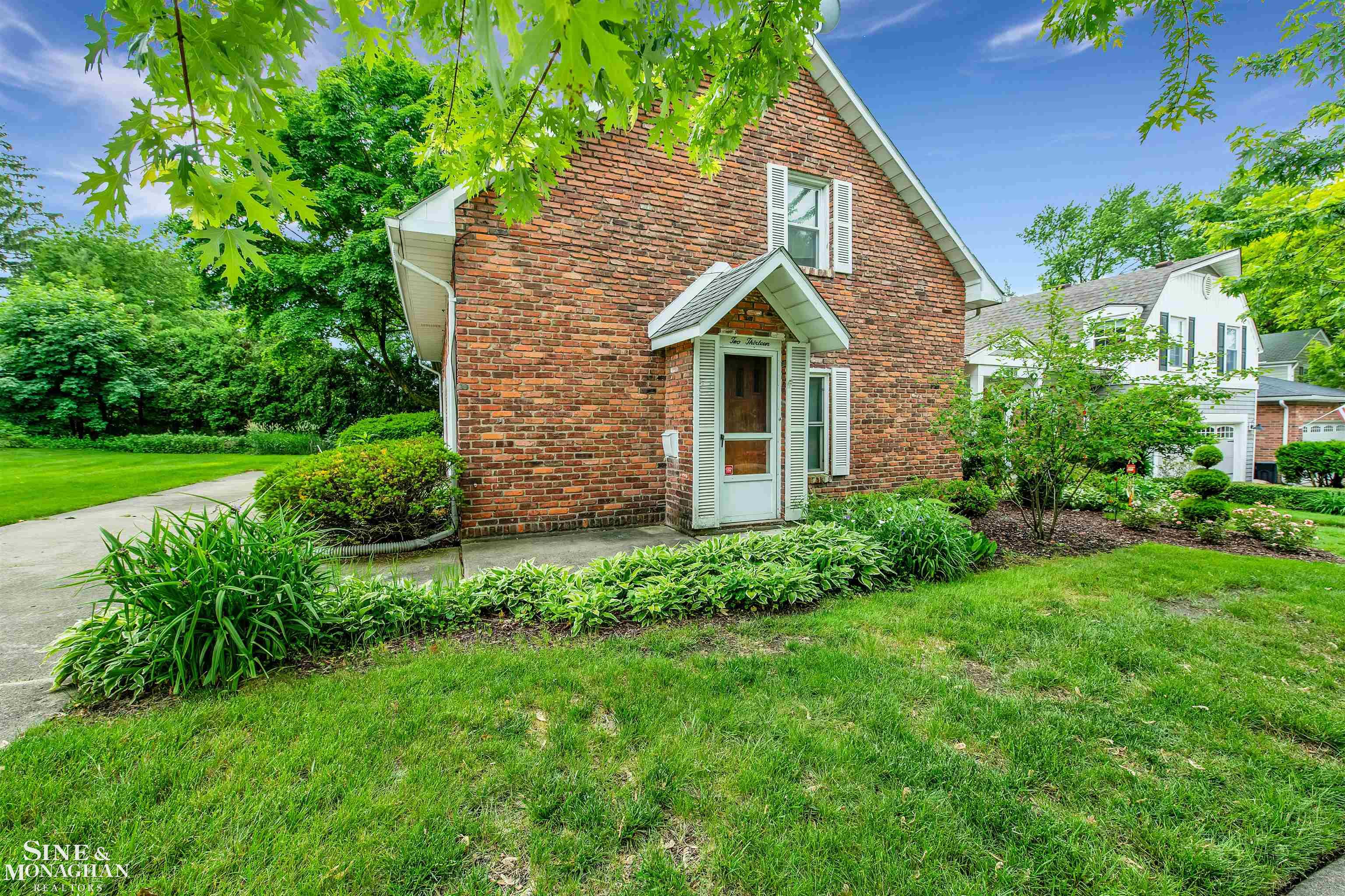 213 Muir Road Grosse Pointe Farms, MI 48236 - Photo 20 of 21