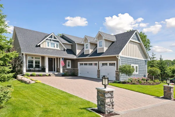 $1,590,000 | 155 Wooddale Avenue, Wayzata, MN 55391