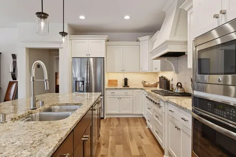 $1,590,000 | 155 Wooddale Avenue, Wayzata, MN 55391