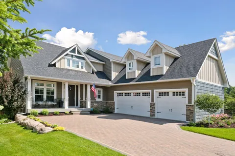 $1,590,000 | 155 Wooddale Avenue, Wayzata, MN 55391
