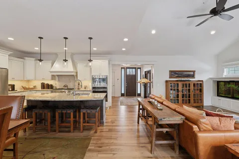 $1,590,000 | 155 Wooddale Avenue, Wayzata, MN 55391