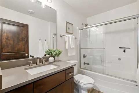 $1,590,000 | 155 Wooddale Avenue, Wayzata, MN 55391