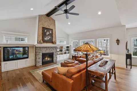 $1,590,000 | 155 Wooddale Avenue, Wayzata, MN 55391