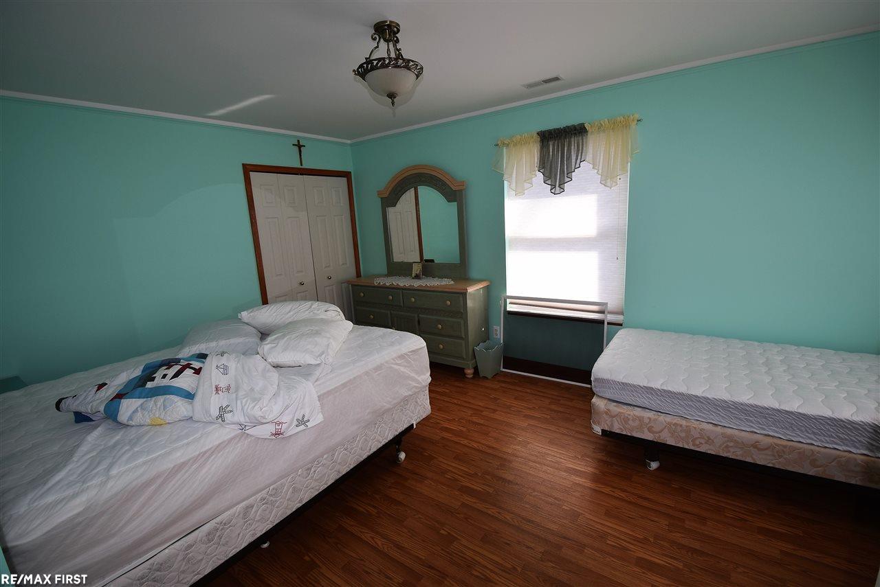 2833 Pointe Tremble Road Algonac, MI 48001 - Photo 36 of 43 31341933-35.JPG
