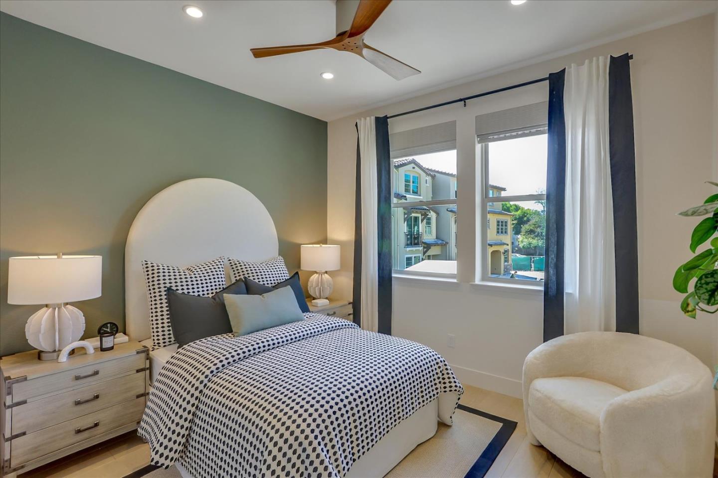 1357 West Middlefield Road Mountain View, CA 94043 - Photo 12 of 27