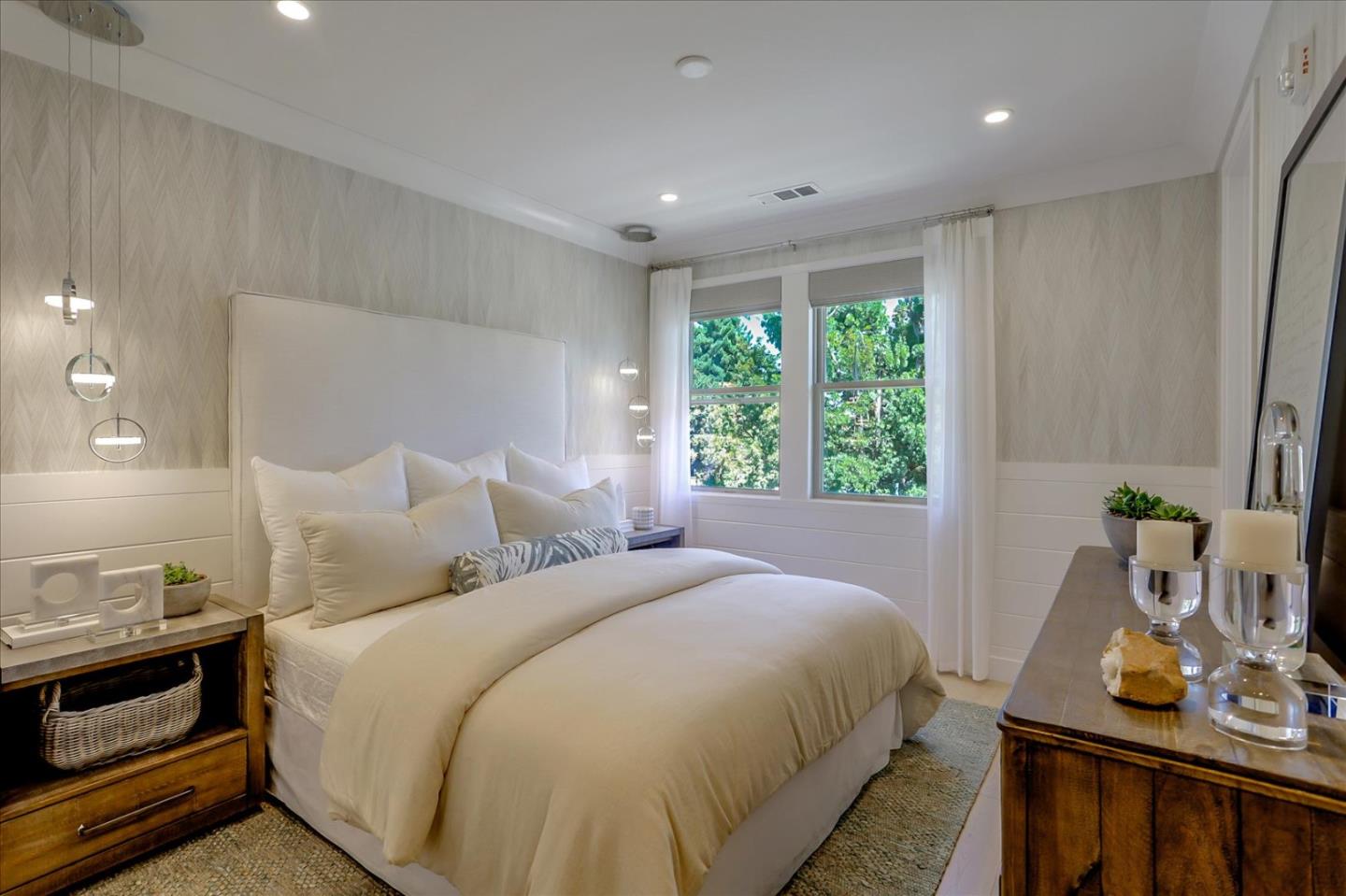 1357 West Middlefield Road Mountain View, CA 94043 - Photo 14 of 27