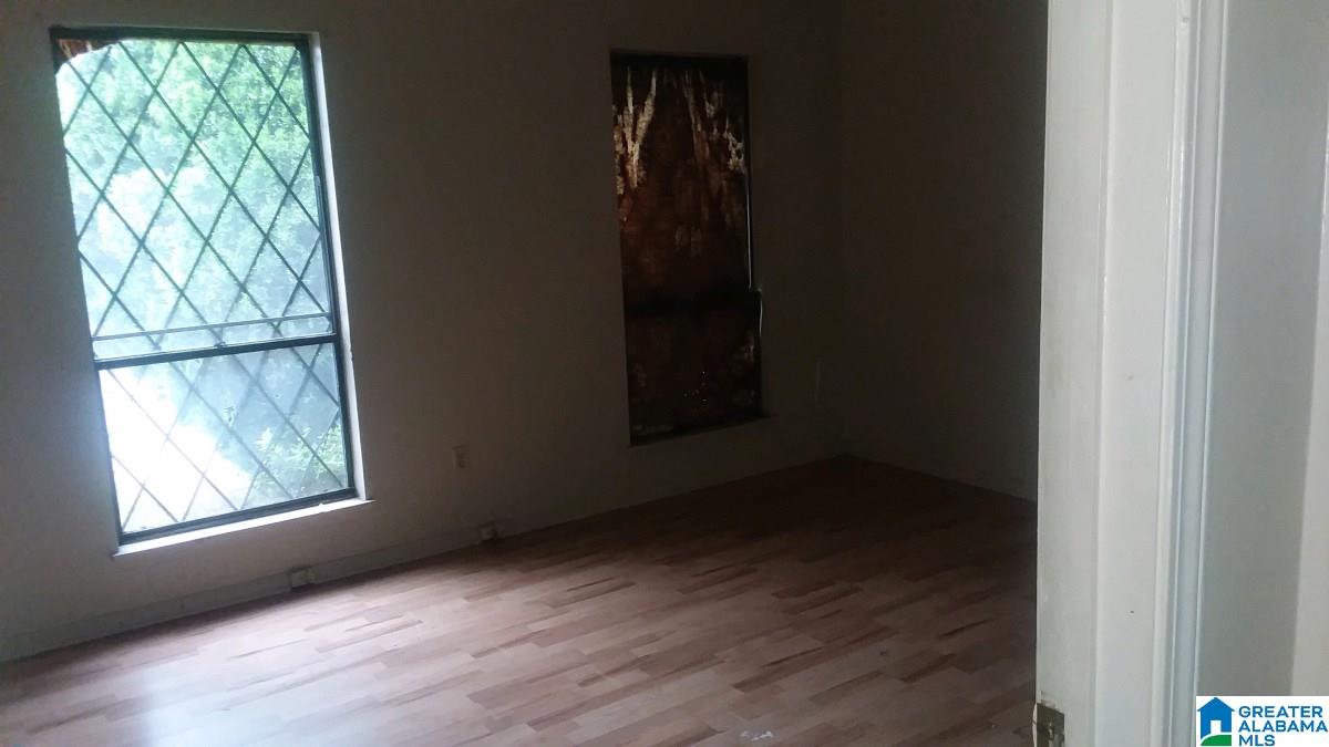 1825 14th Place Southwest Birmingham, AL 35211 - Photo 5 of 9