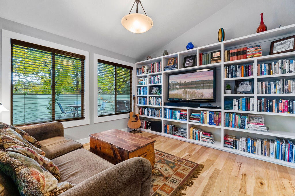 62508 Quail Ridge Road Bend, OR 97701 - Photo 5 of 36 "Library"