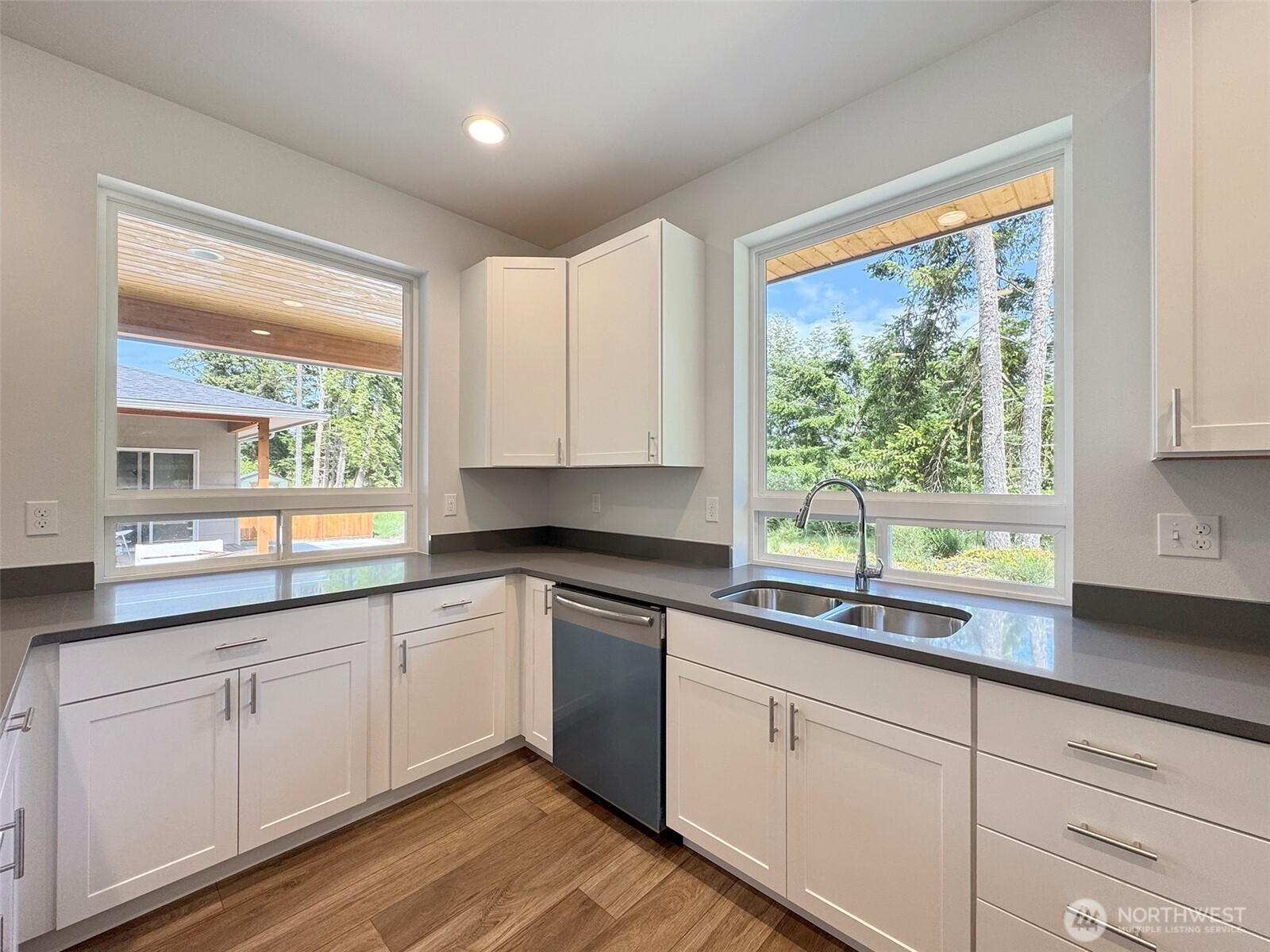 1415 Discovery Loop Port Port Angeles, WA 98363 - Photo 13 of 33