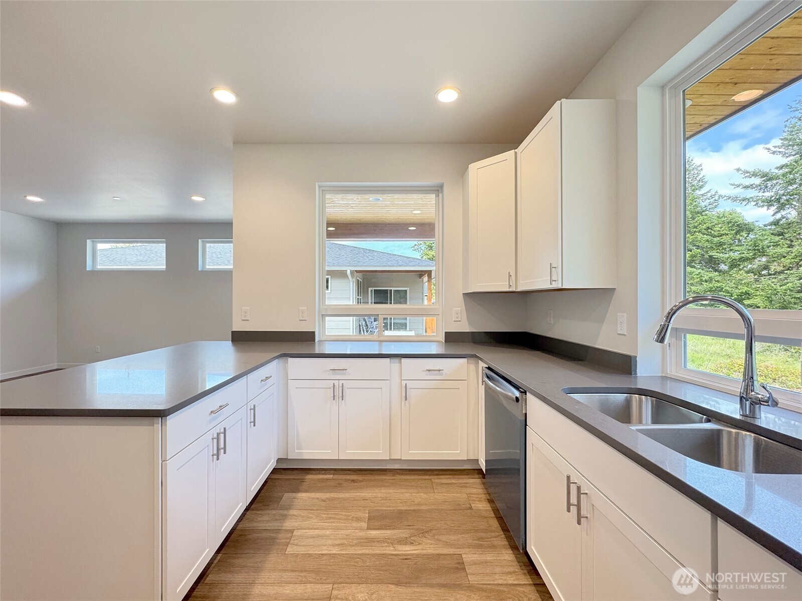 1415 Discovery Loop Port Port Angeles, WA 98363 - Photo 14 of 33