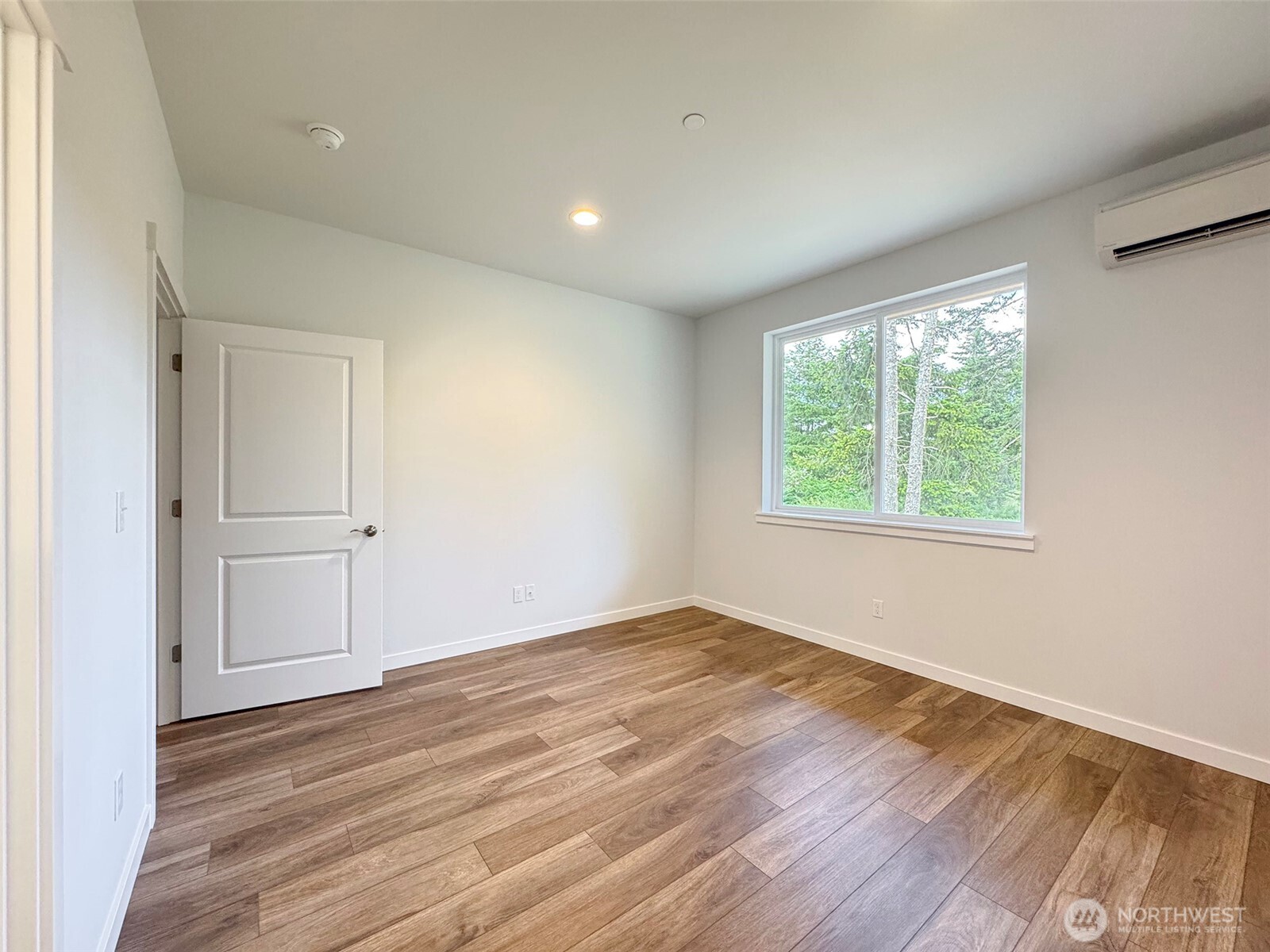 1415 Discovery Loop Port Port Angeles, WA 98363 - Photo 19 of 33